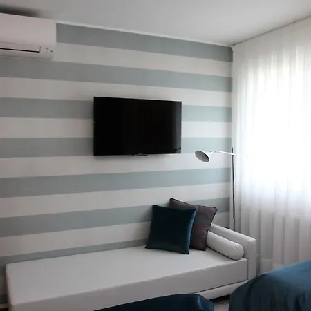 Apartment Loftabroad Premium
